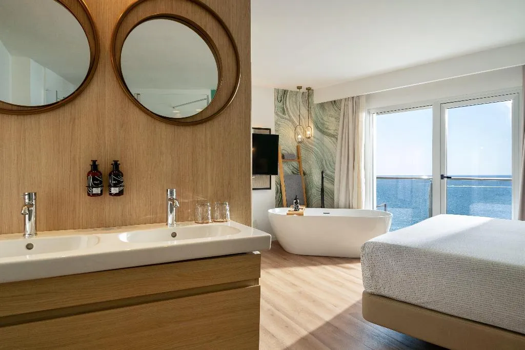 JUNIOR SUITE SEA VIEW Room, Innside Alicante Porta Maris, Costa Blanca