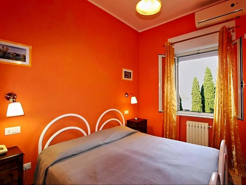 Room, Inn Piero, Taormina