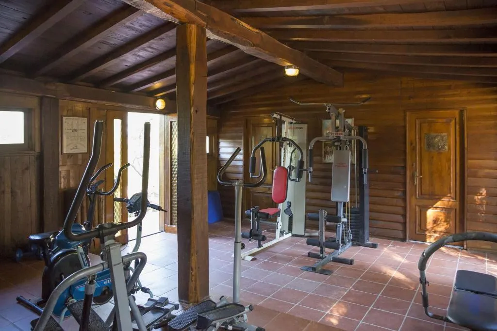 Sports and Entertainment, Fattoria Il Milione, Florence