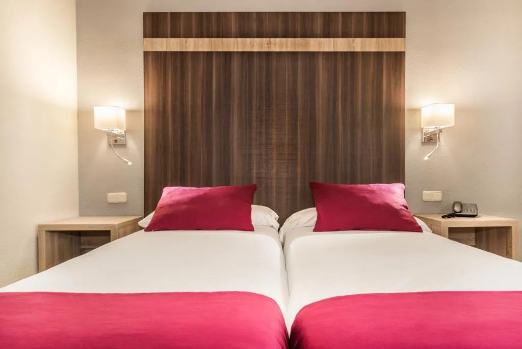 Double or Twin CAPACITY 1 Room, Ona Diana Park, Costa Del Sol