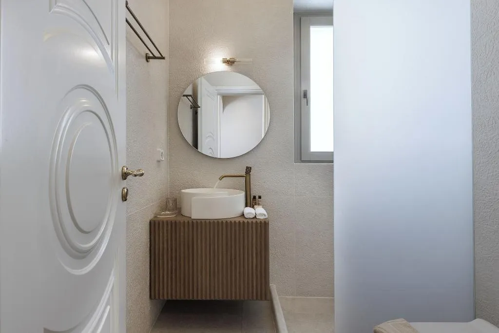 Room, La Madeleine Oia, Santorini