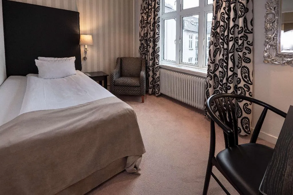 Room, Hotel Mayfair, Copenhagen