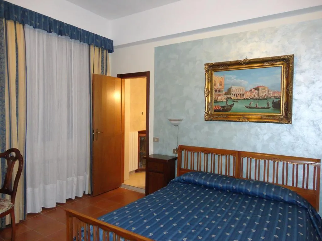 General view, Residenza Grisostomo, Venice