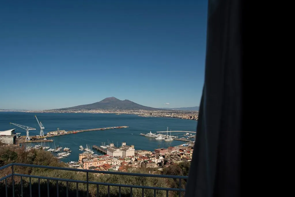 General view, Charme En Bleu, Naples