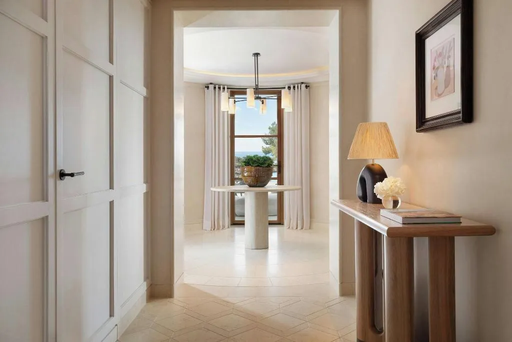 SUITE SEA FRONT Room, The St. Regis Mardavall Resort, Majorca