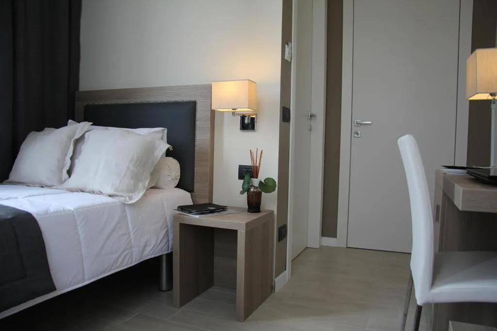 General view, Hotel Zara Milano, Milan