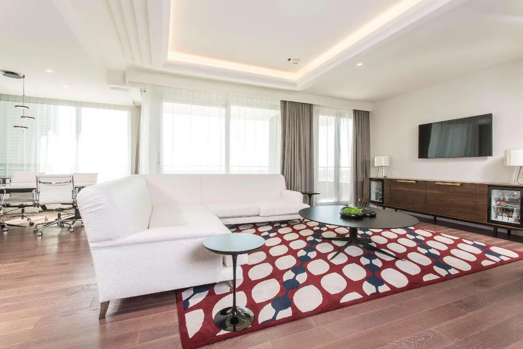Room, NH Collection Madrid Eurobuilding, Madrid