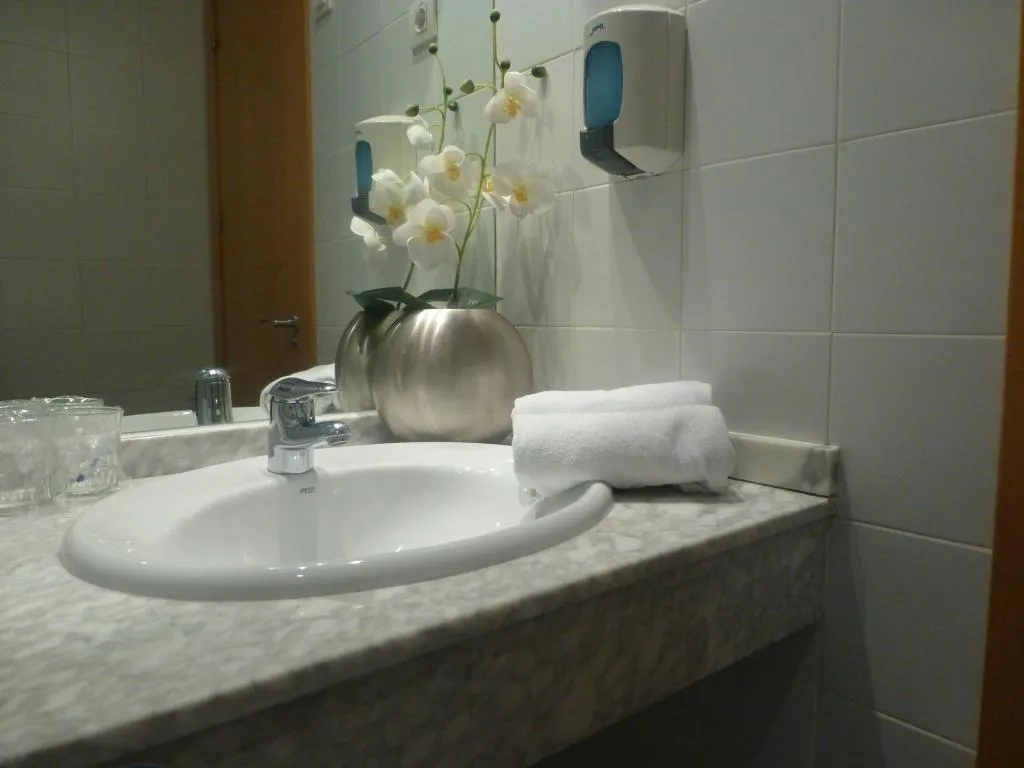 DOUBLE STANDARD Room, Hostal El Val, Madrid