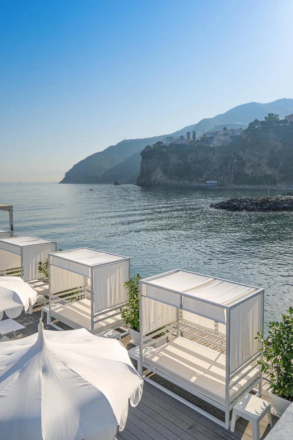 Beach, Mary Hotel, Naples