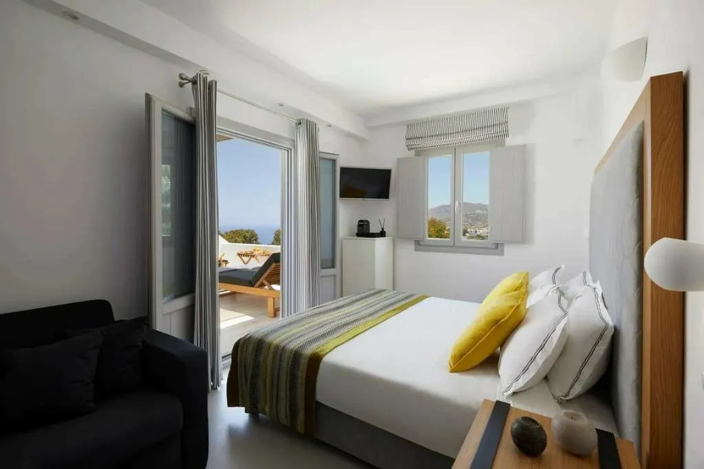 SUITE TWO BEDROOMS ONE BATHROOM Room, Kalisti Hotel & Suites, Santorini