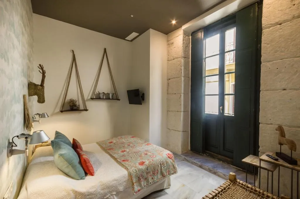 Room, Luces De Catedral, Costa Blanca