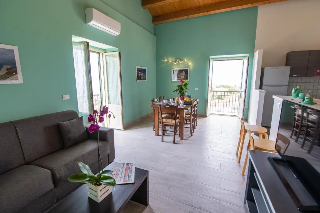 APARTMENT CAPACITY 6 Room, Residenza Il Segreto, Catania