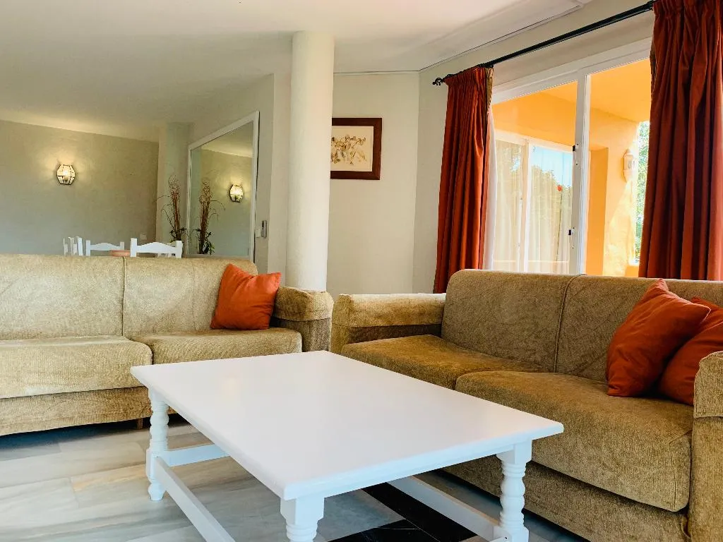 APARTMENT THREE BEDROOMS Room, Apartamentos El Porton, Costa Del Sol