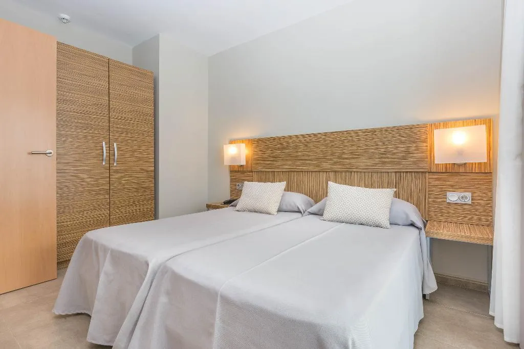 APARTMENT CAPACITY 4 ONE BEDROOM Room, Aparthotel Odissea Park, Costa Brava