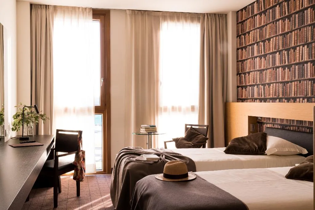 TWIN STANDARD Room, Litta Palace, Milan