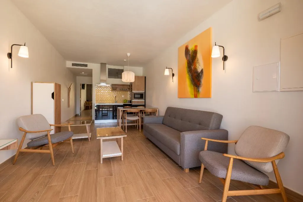 APARTMENT GRAND Room, Vila Luz, Algarve