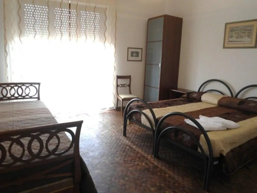 Room, Guesthouse Sayuri, Florence