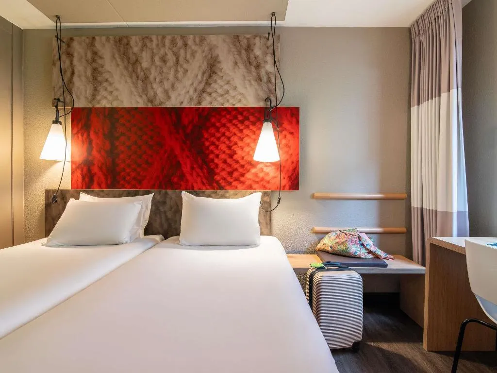 TWIN STANDARD Room, Ibis Amsterdam Centre Stopera, Amsterdam