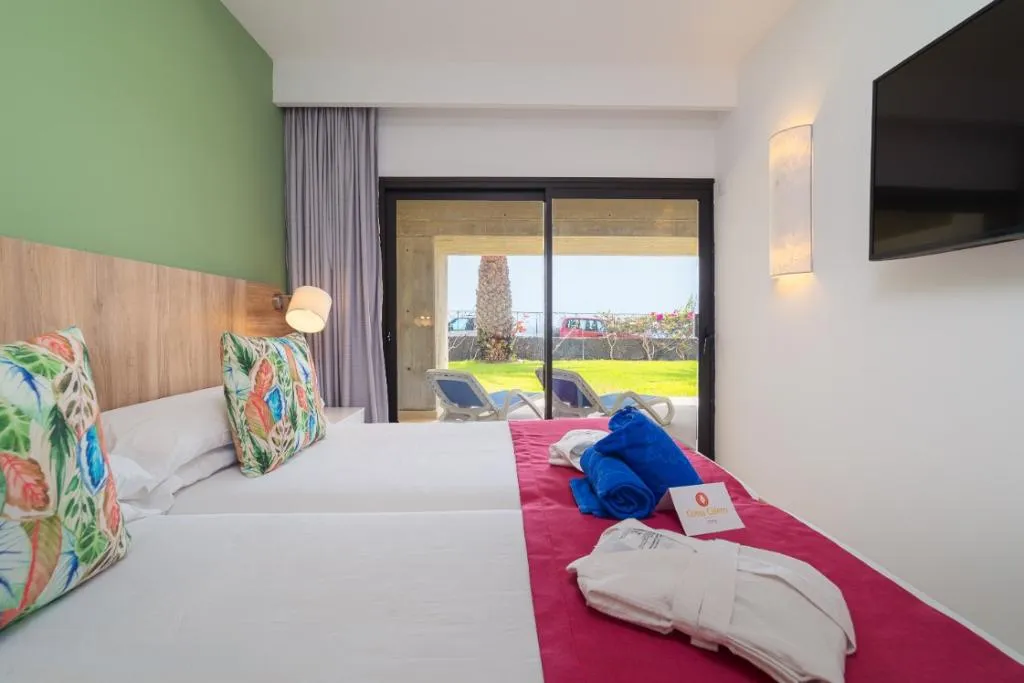 FAMILY ROOM CAPACITY 5 TWO BEDROOMS Room, Costa Calero Thalasso& Spa, Lanzarote