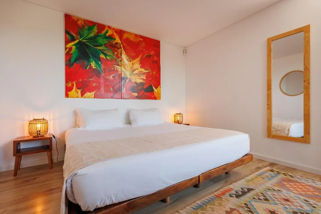STUDIO DELUXE ONE BEDROOM Room, Laranjal Farm House, Algarve