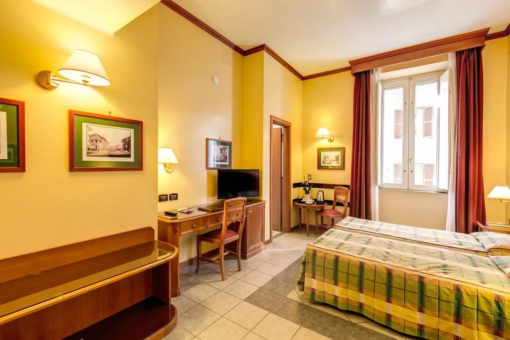 DOUBLE SUPERIOR Room, Milani, Rome