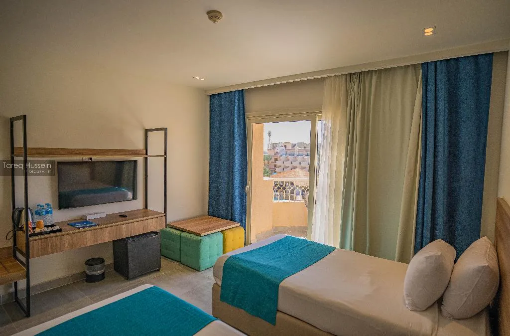 DOUBLE DELUXE SIDE SEA VIEW Room, Pyramisa Beach Resort Sahl Hasheesh, Red Sea Riviera