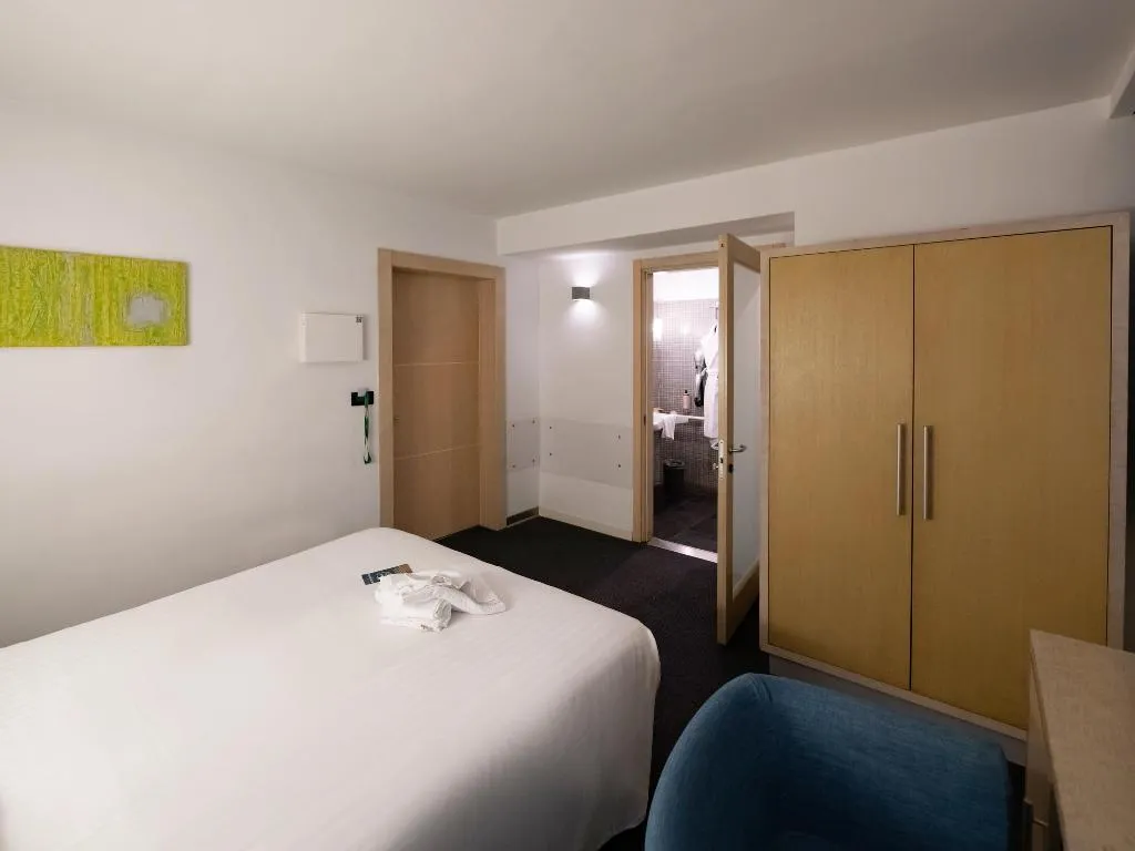Room, Mercure Palermo Centro, Palermo