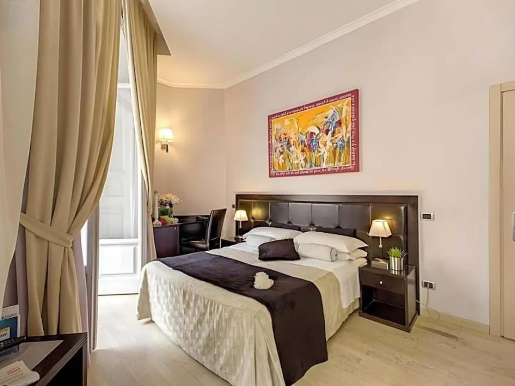 Room, Le Petit, Rome