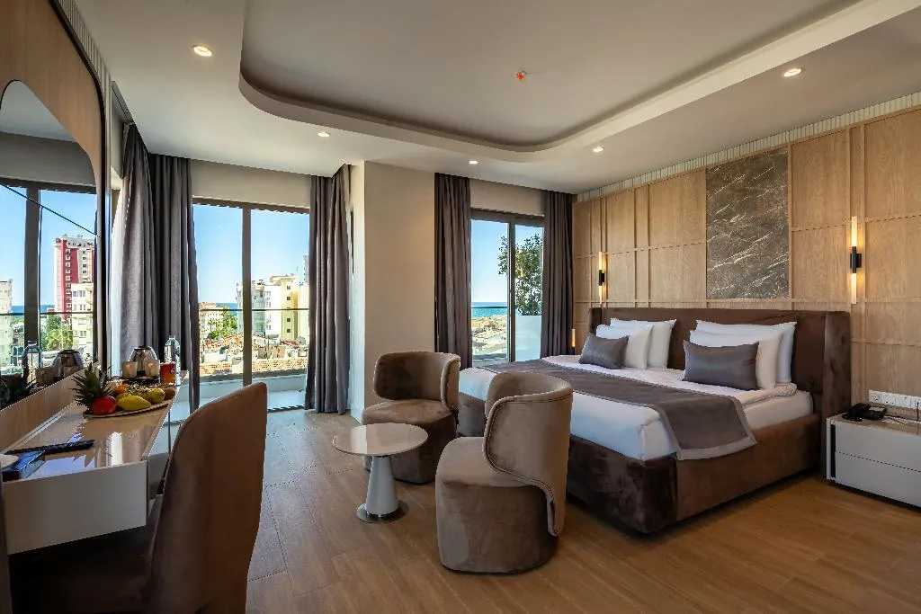 SUITE Presidential WITH VIEWS Room, Awen Lara Hotel, Antalya