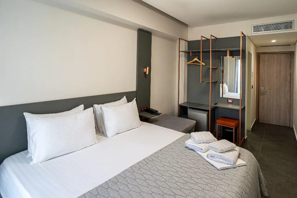 TRIPLE DELUXE Room, Argo, Athens