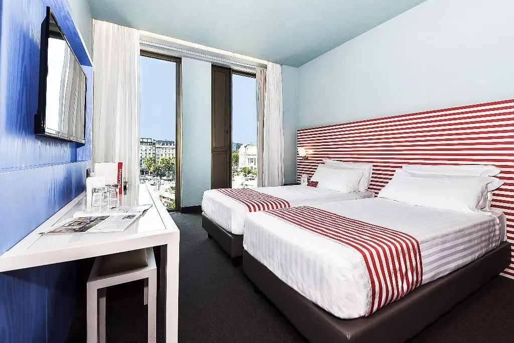 TWIN WITH VIEWS Room, Glam Milano, Milan