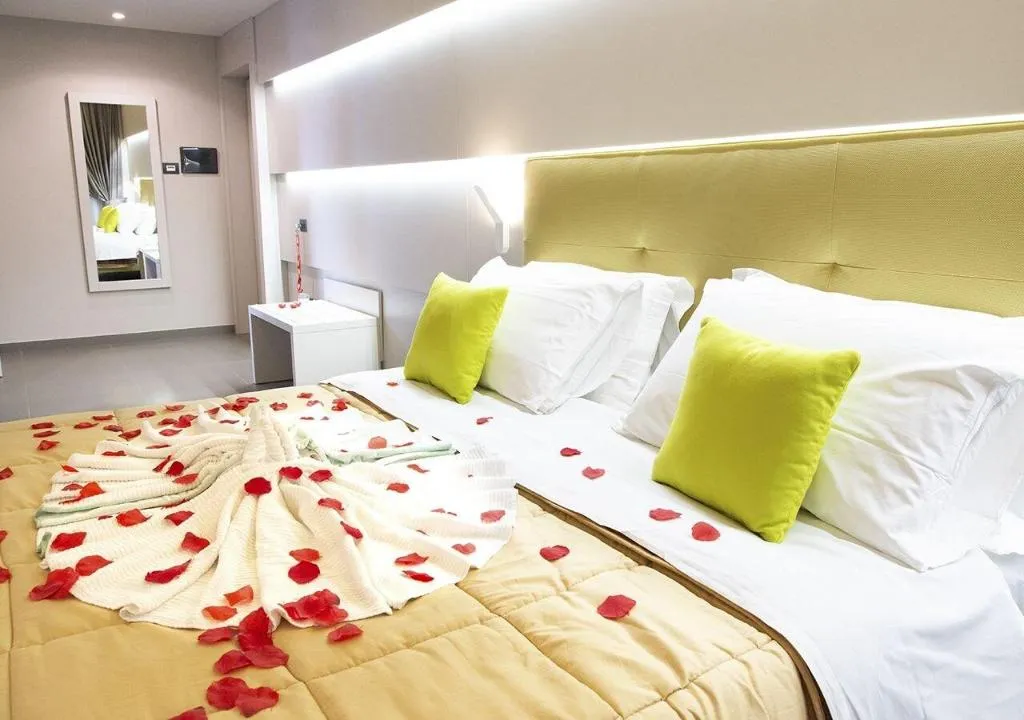 Room, Hotel Miramare, Naples