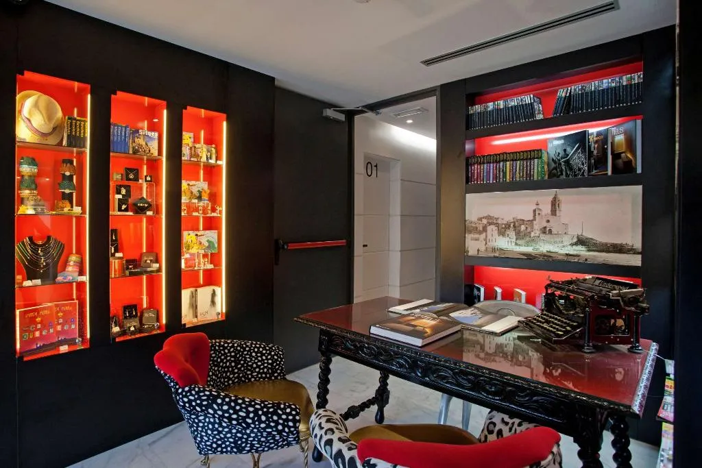 Lobby, Sitges, Costa Brava