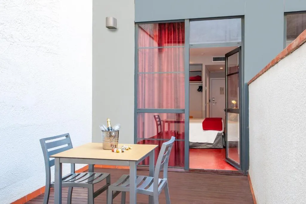 DOUBLE WITH TERRACE Room, Ciutat Vella, Barcelona