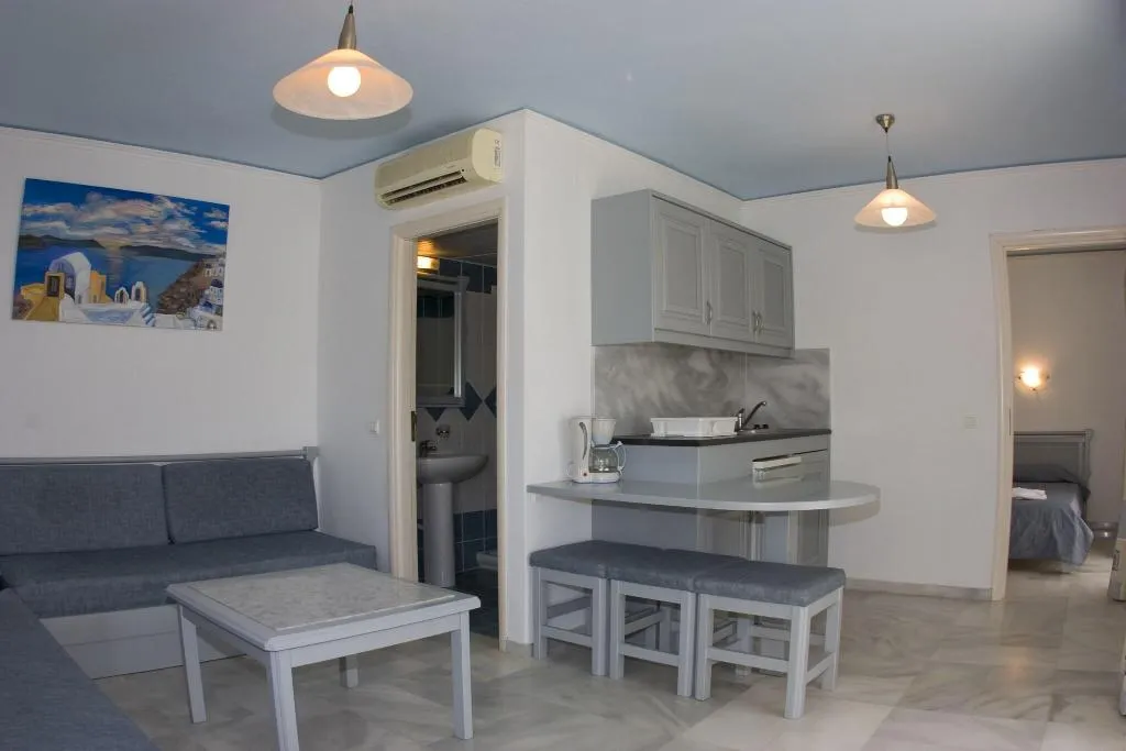 Room, Futura, Crete