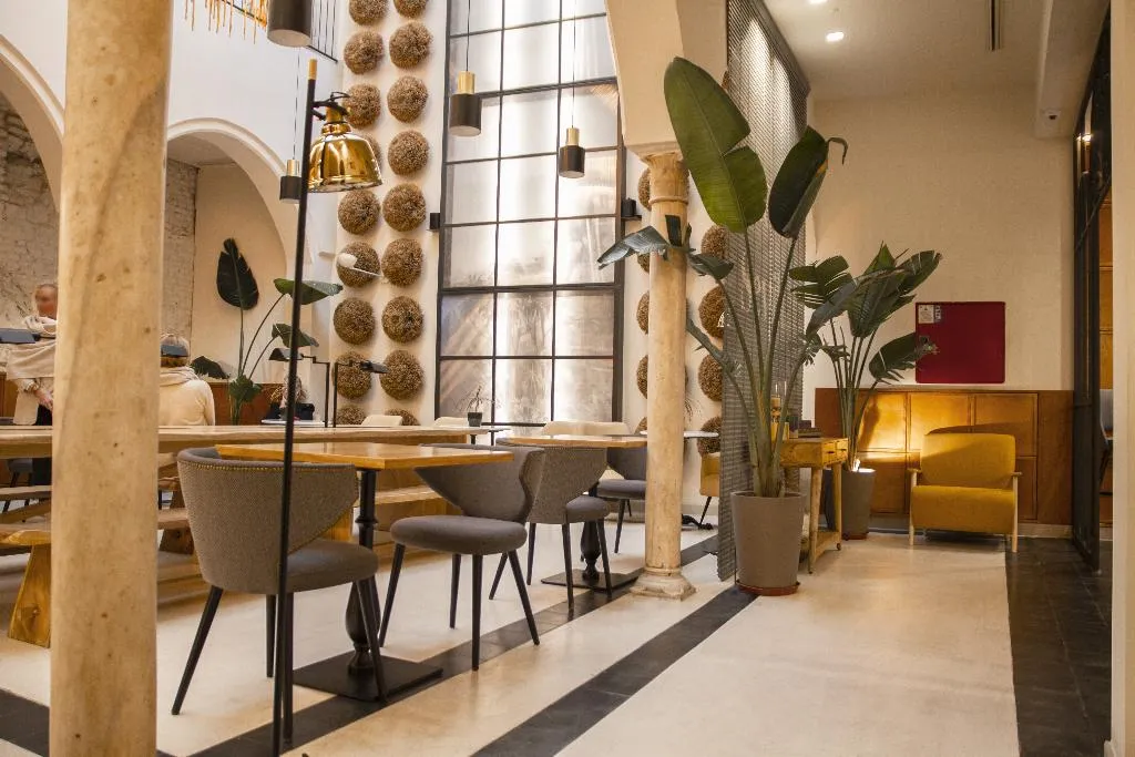 Lobby, Room Select Tetuán, Seville