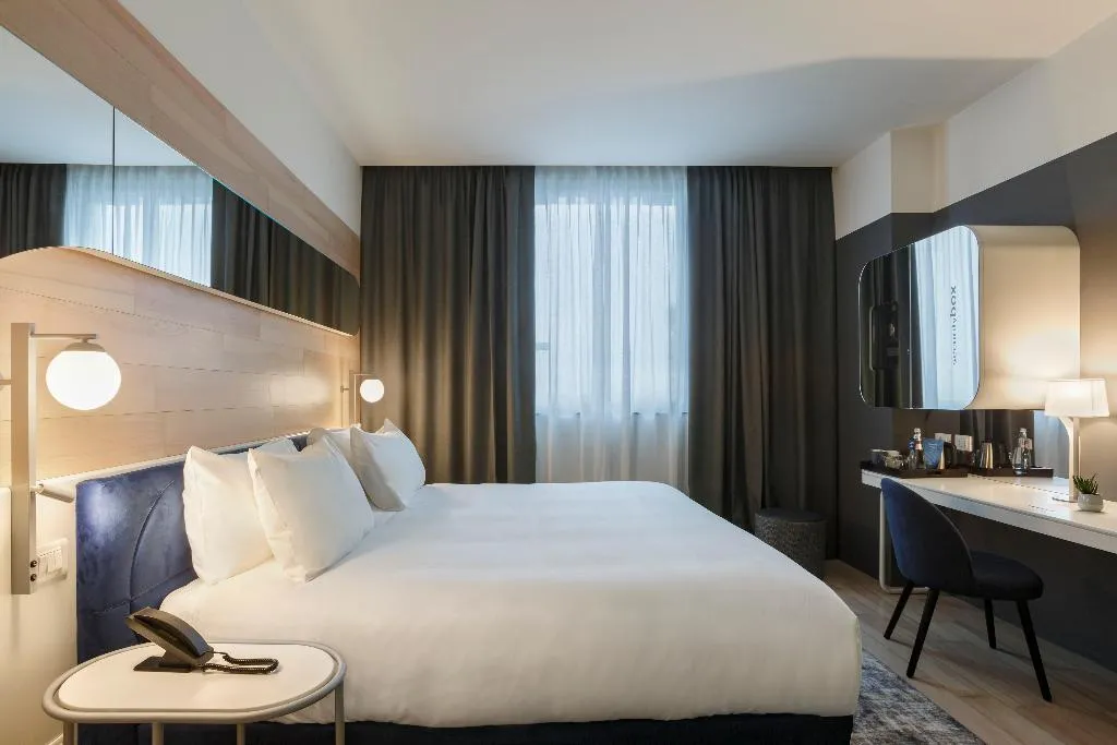 DOUBLE KING SIZE BED Room, Voco Milan Fiere, Milan
