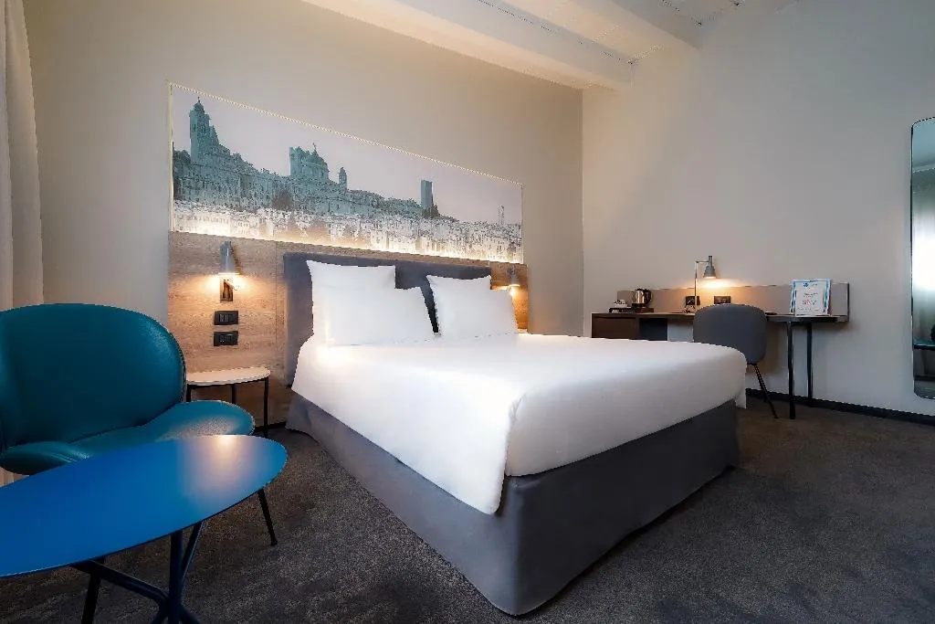 DOUBLE STANDARD Room, Mercure Bergamo Centro Palazzo Dolci, Milan