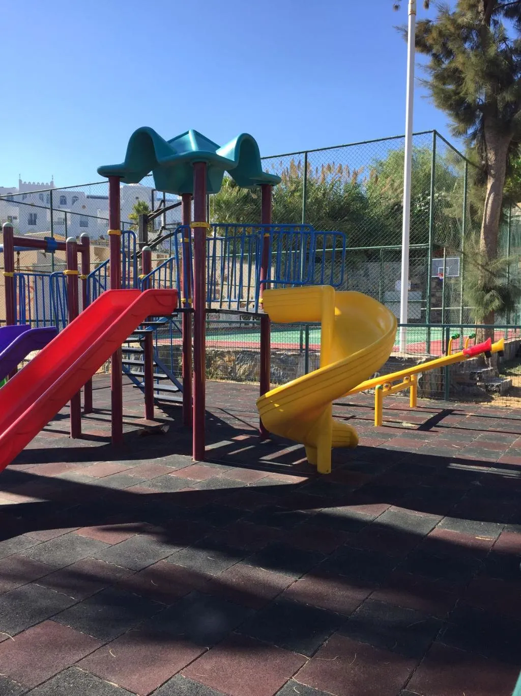Sports and Entertainment, Azka, Bodrum