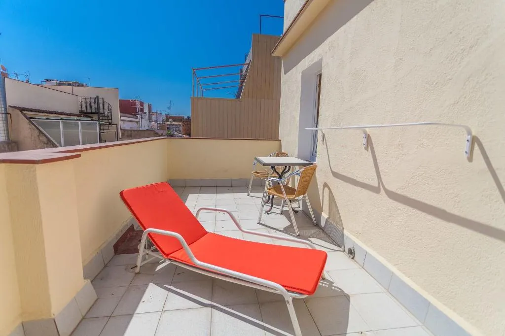 Room, Neptuno Hostal, Costa Brava