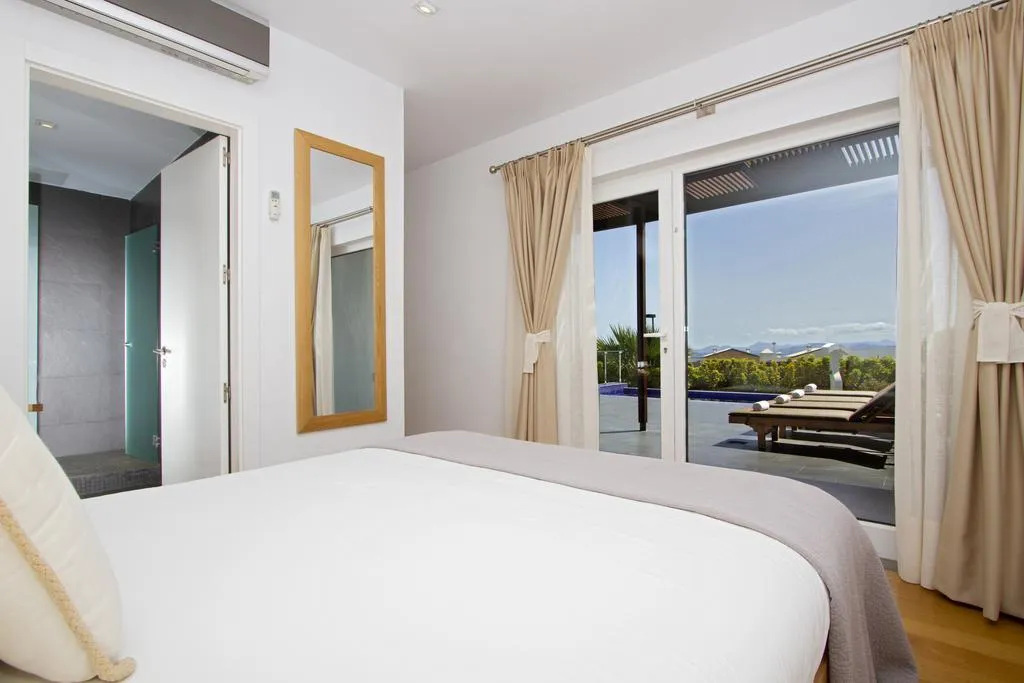 VILLA FOUR BEDROOMS Room, Hoopoe Villas Lanzarote, Lanzarote