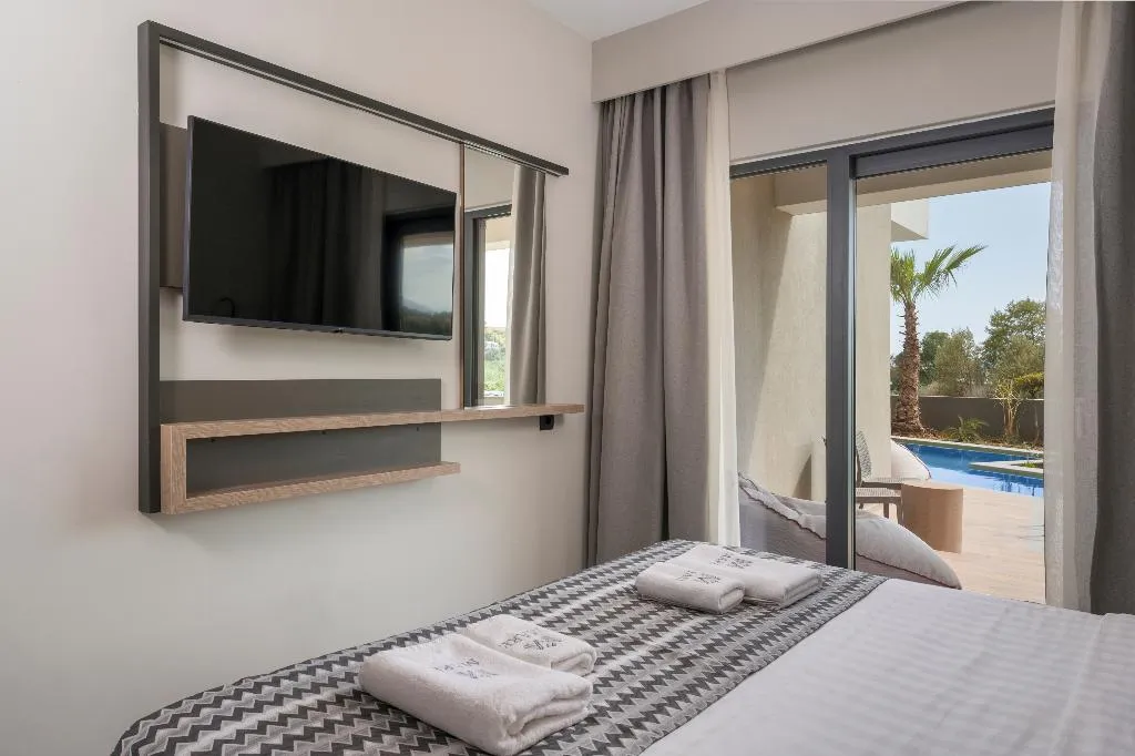 DOUBLE WITH PRIVATE POOL Room, Mare Village Hotel, Crete