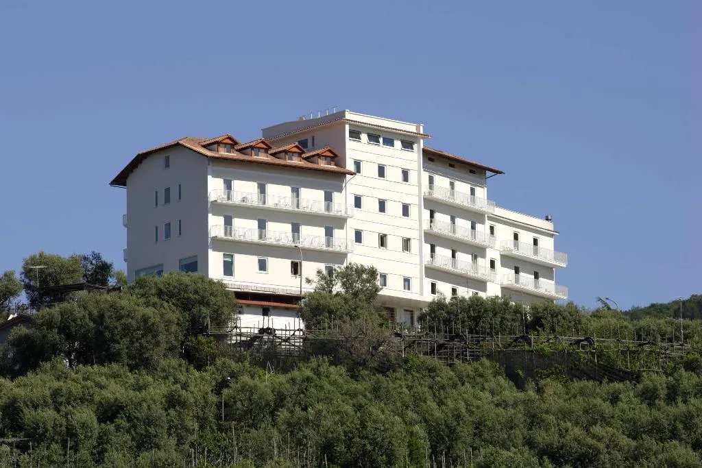 General view, Grand Hotel Aminta, Naples