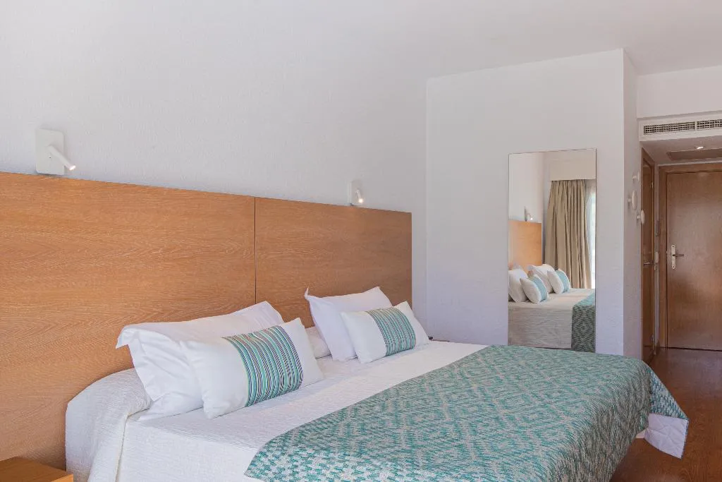 Double or Twin ECONOMY Room, JS Alcudi Mar, Majorca