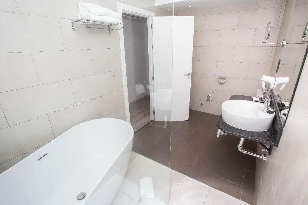 QUADRUPLE STANDARD Room, Soho Bahía Málaga, Costa Del Sol