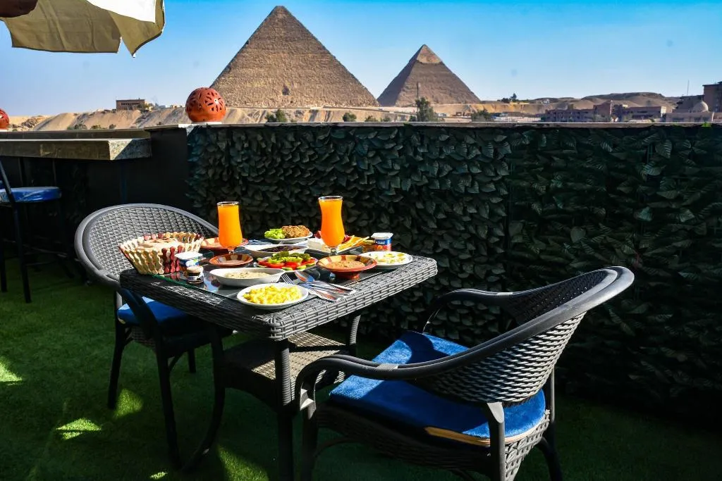 Restaurant, Turquoise Pyramids Hotel, Cairo