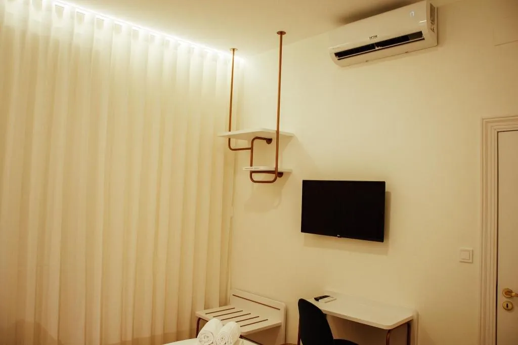 Room, Le Premier Lisbon Suites, Lisbon