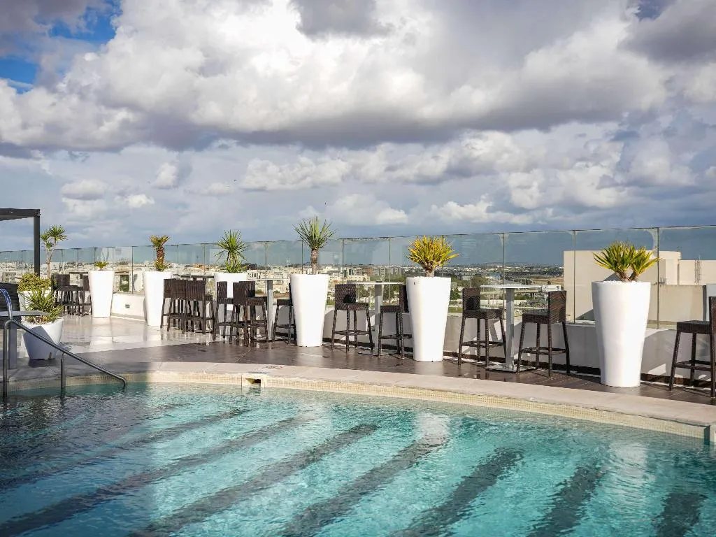 Pool, Novotel Tunis, Tunisia