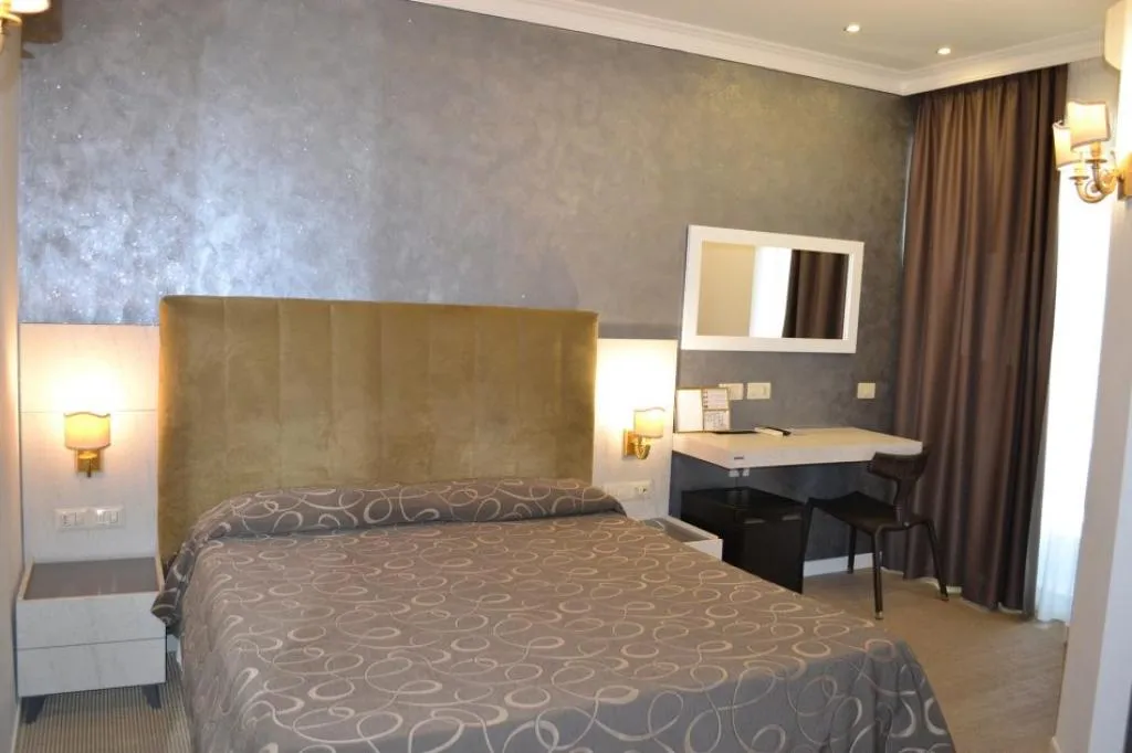 Double or Twin SUPERIOR Room, Galileo, Rome