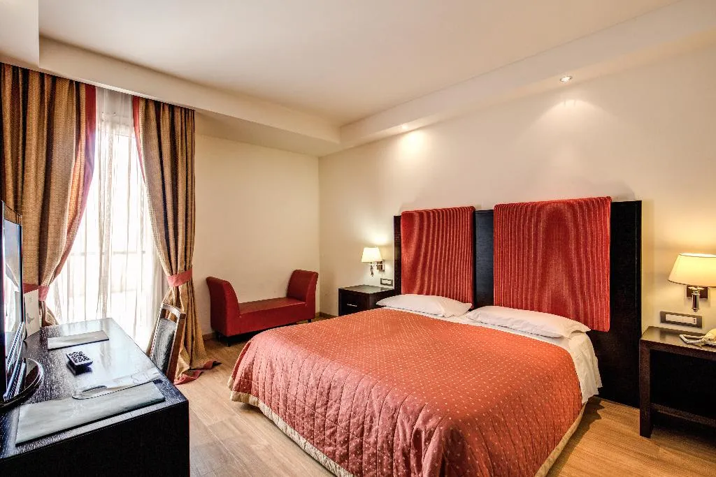 SUITE CAPACITY 3 Room, Demidoff Country Resort, Florence